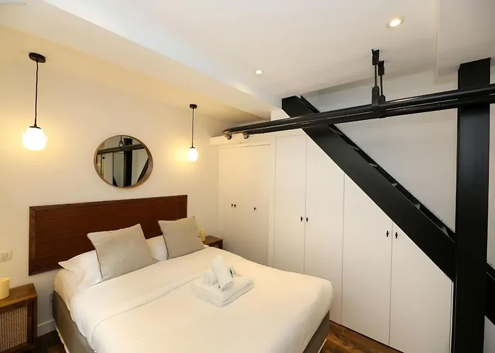 Apartamento Proche Des Celebres Puces De 4p - Flat-guest Paris