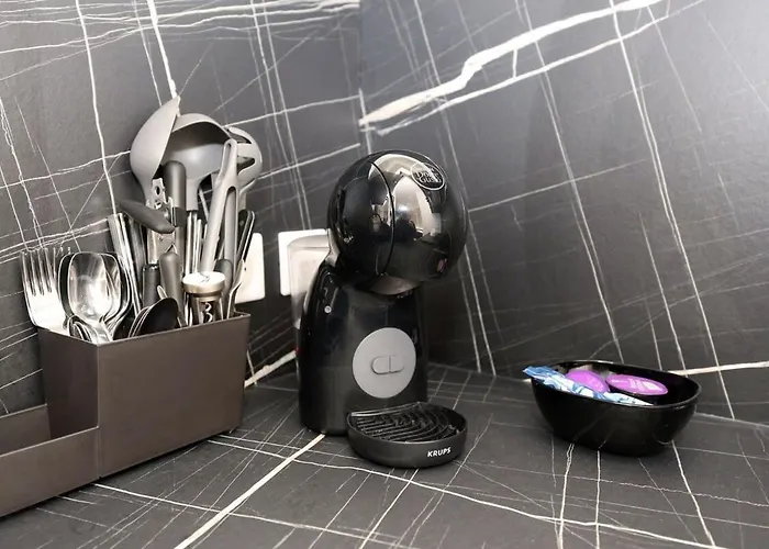 Proche Des Celebres Puces De 4p - Flat-guest Apartamento Paris